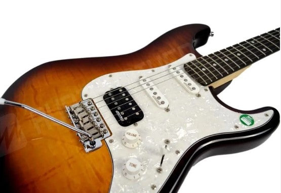 Guitarra Vintage Reissued Strato HSS V6 HHFTB SB